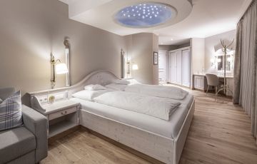 Hotel Almesberger Romantik Zimmer Wellnessurlaub